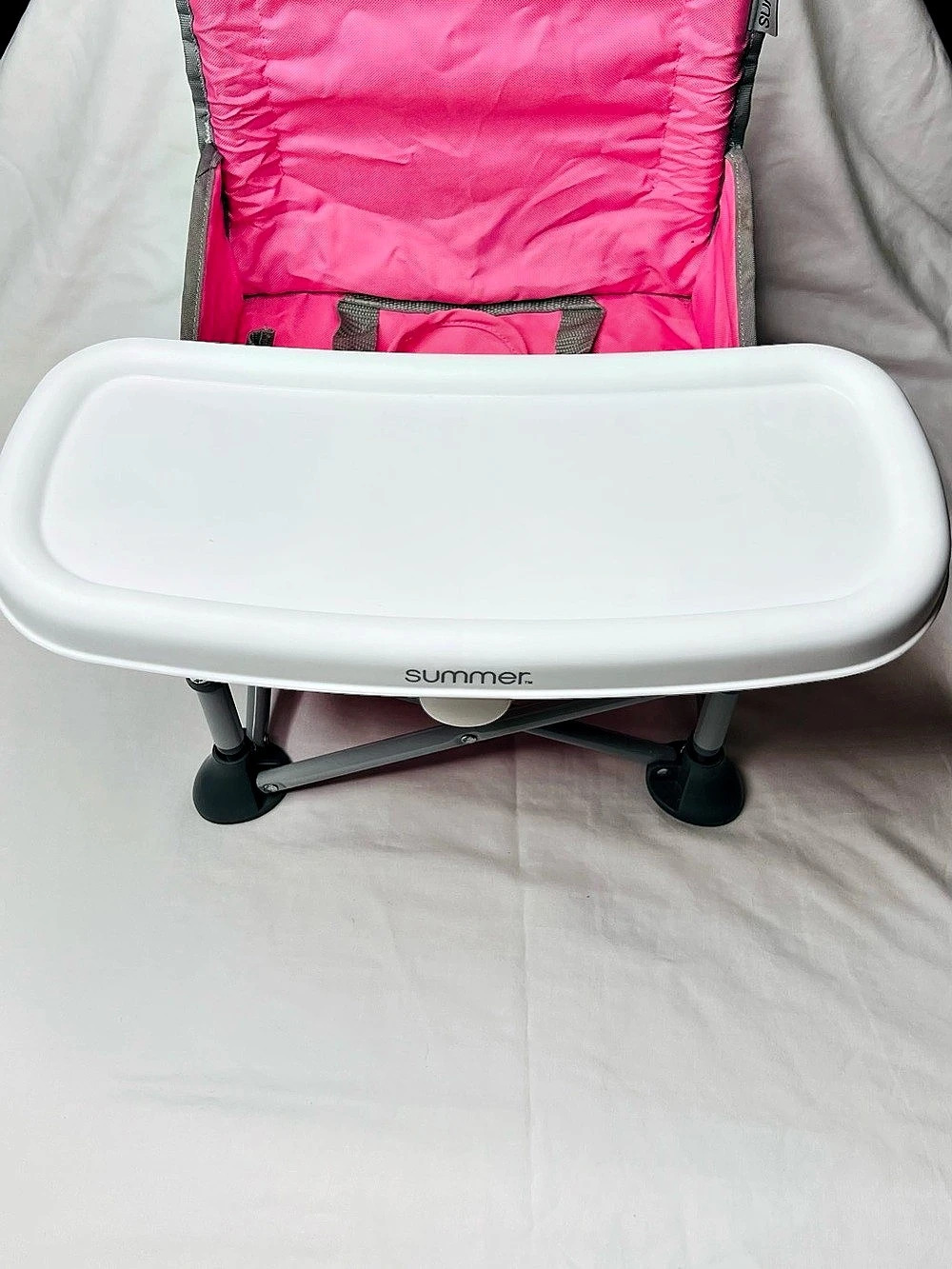 Summer Infant Pop 'n Sit Portable Booster Chair Pink & White